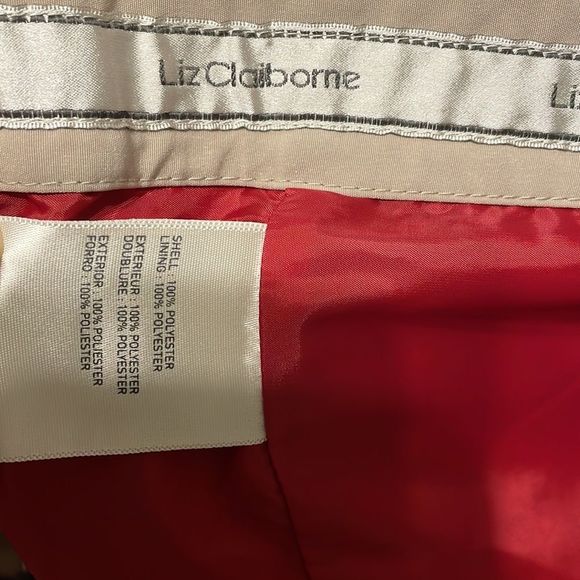 Red Jacket - Picture 5 of 5